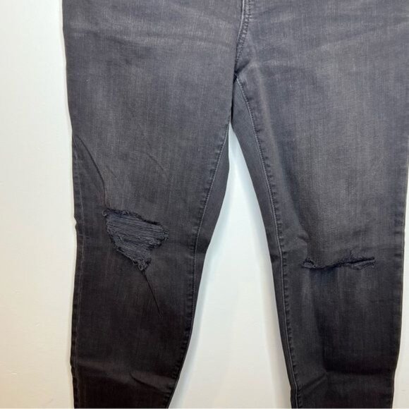 Madewell 9”High Riser Off Black Skinny Jeans Distressed, Size 32 Short NWOT - Picture 6 of 10